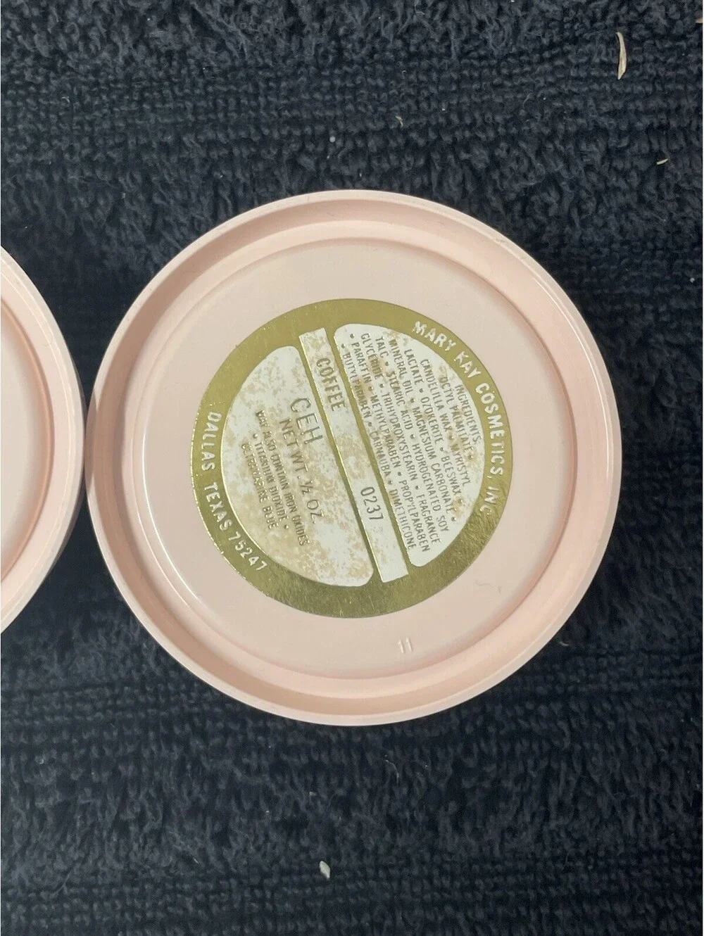 MARY KAY DAY RADIANCE NO 1 Coffee Hard to Find  Discontinued  Lot Of 2